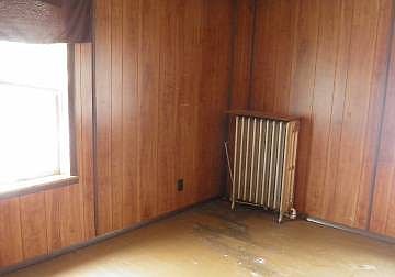 3rd image of 1610 Crawford Ave