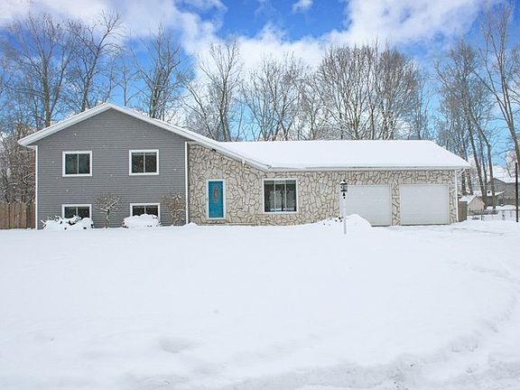 4th image of 25088 Pin Oak Dr