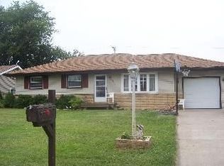 1110 S Mesa Dr, Peoria, IL 61607