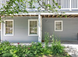 17 Hidden Knolls Cir, Monroe, CT 06468