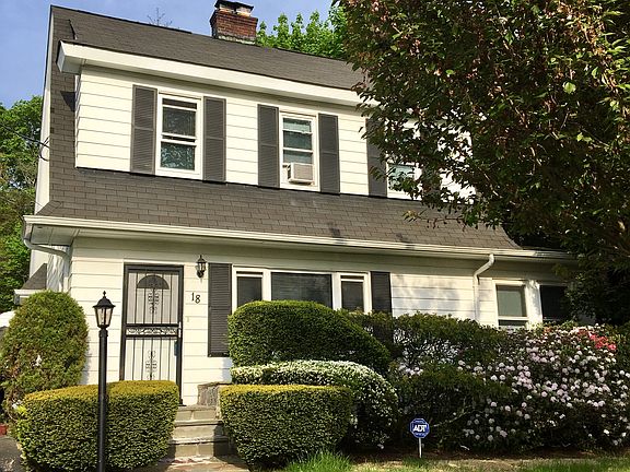 2nd image of 18 Tyler Pl