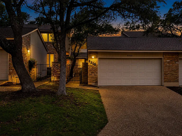 8300 Summer Place Dr — Photo 16