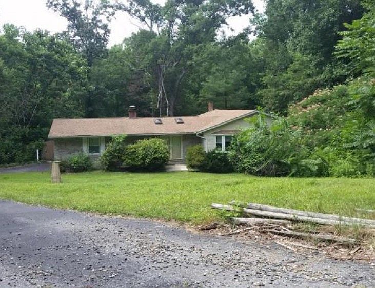1st image of 39626 Summerdale Ct