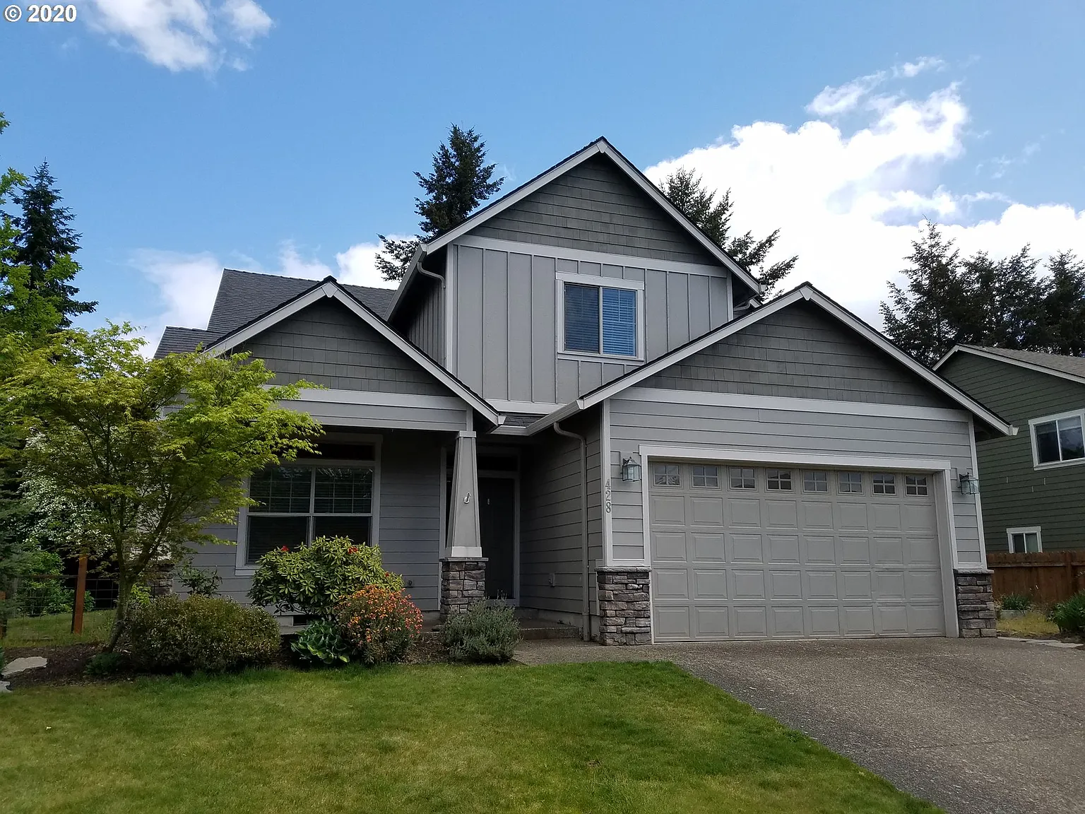 428 N 8th Pl photo 1