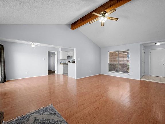 4th image of 825 Saint Dominic Ct