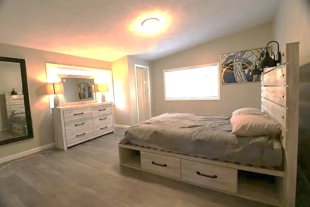 2 bed, 1201 sqft, $2,500 — Photo 3