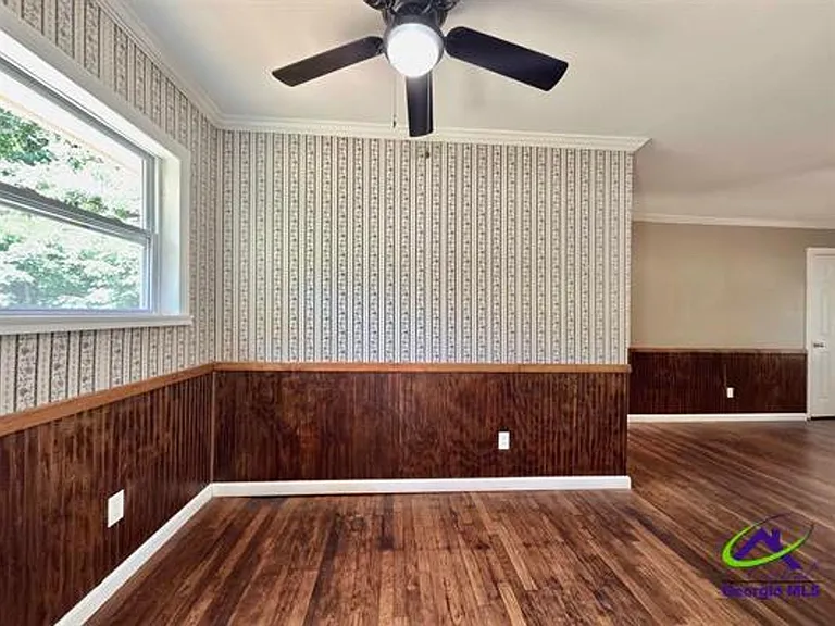111 Marilyn Dr — Photo 5