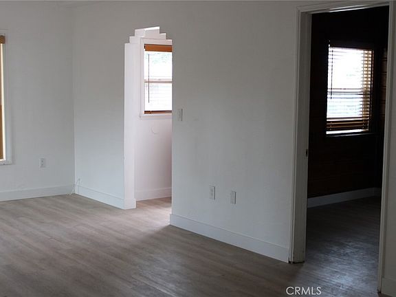 5th image of 965 Florence Ave