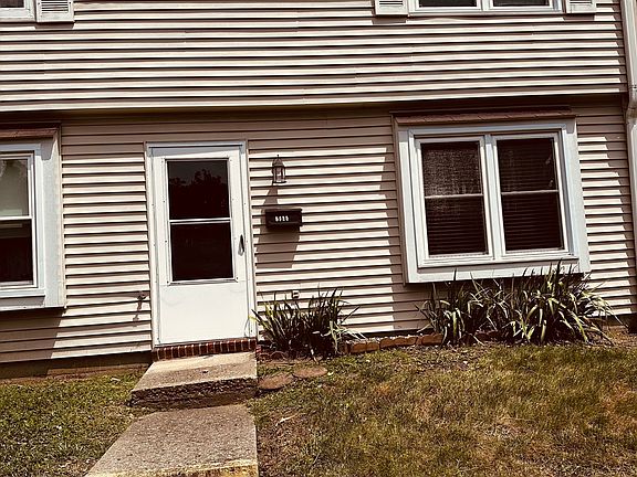 2nd image of 7466 Braewood Ct