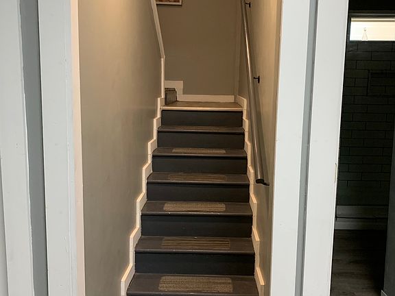 5th image of 1426 Linden St #A