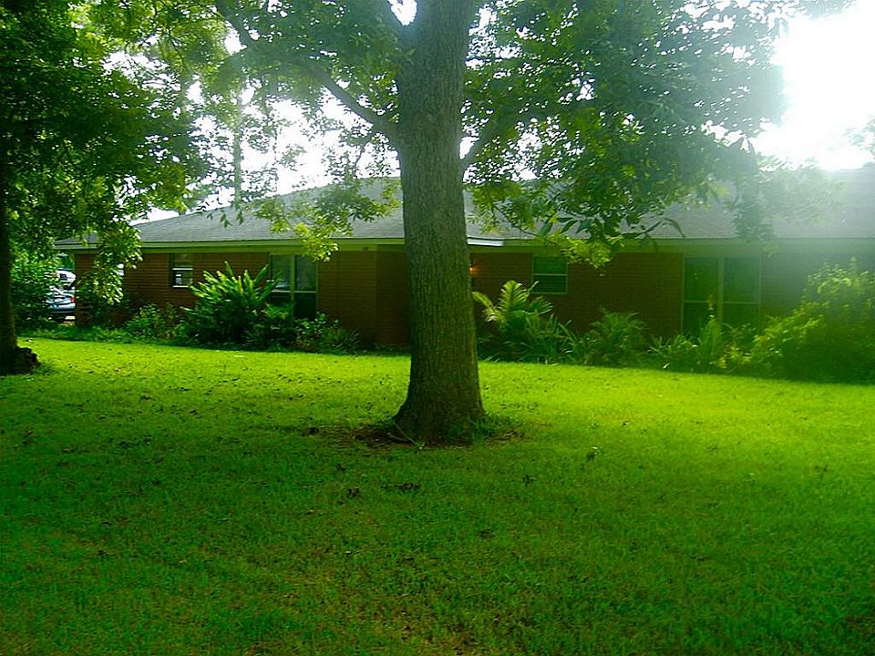 1st image of 410 Sailfish St
