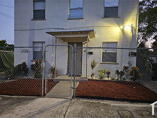 2nd image of 1010 Grant St #1010