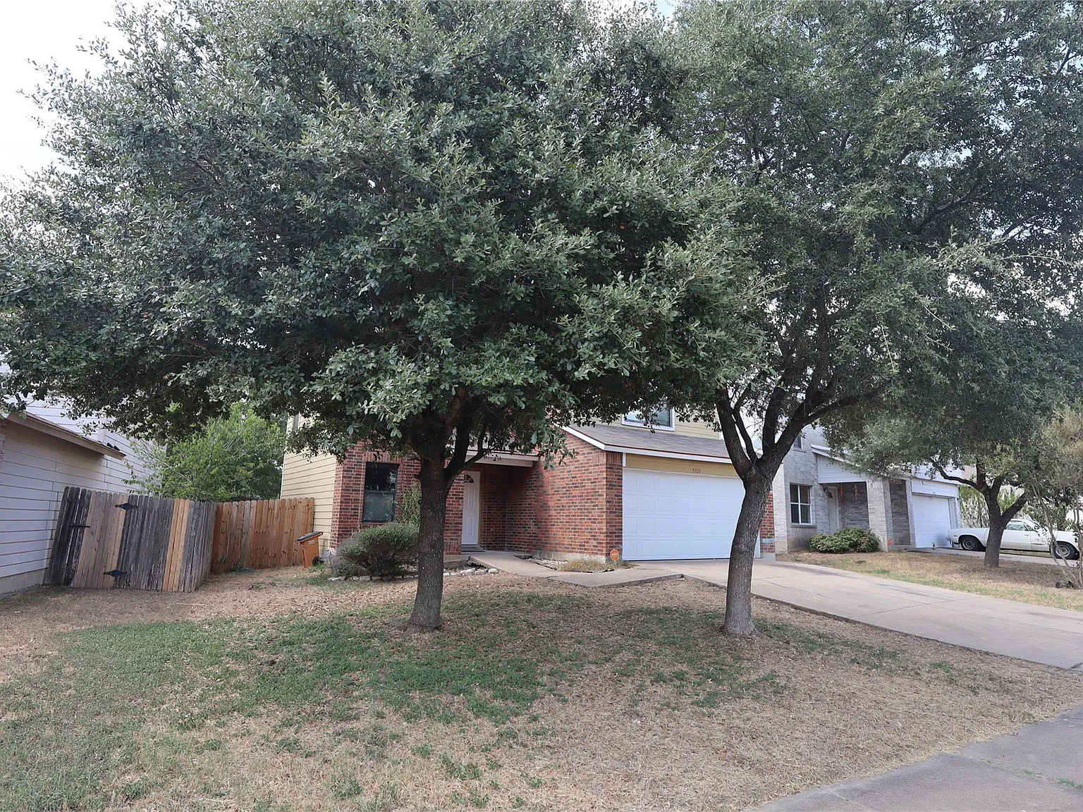 3 bed, 2.5 bath, 1677 sqft, $2,000 — Photo 4