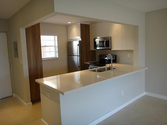 Large quartz countertop