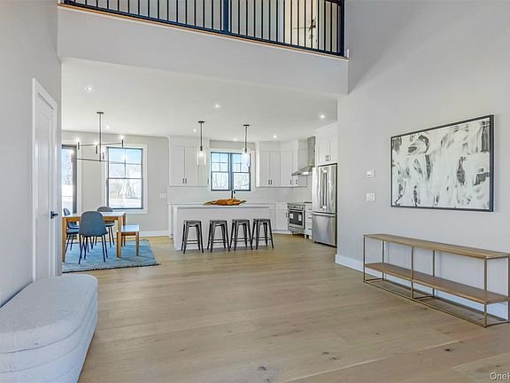 2nd image of 285 Sandy Beach Road