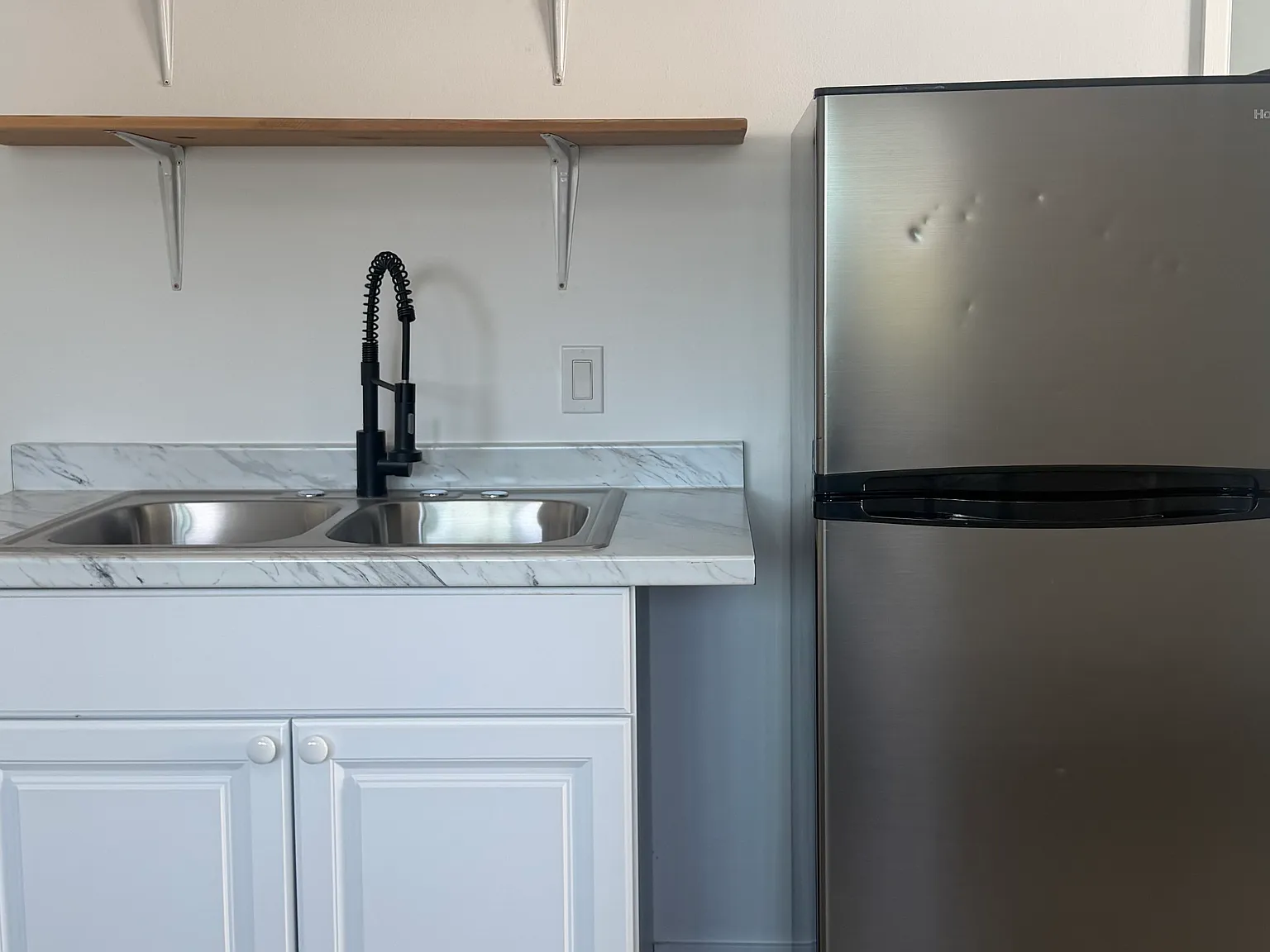 Studio, 400 sqft, $1,450 — Photo 2