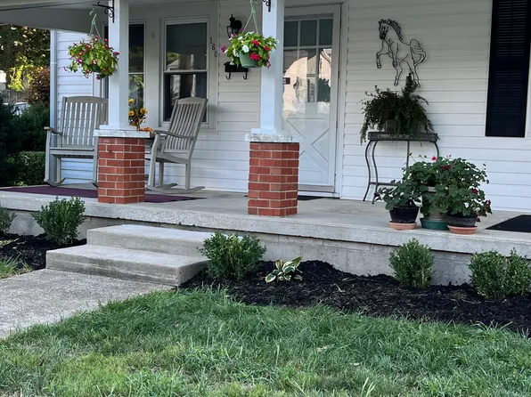 160 Depot St, Versailles, KY 40383