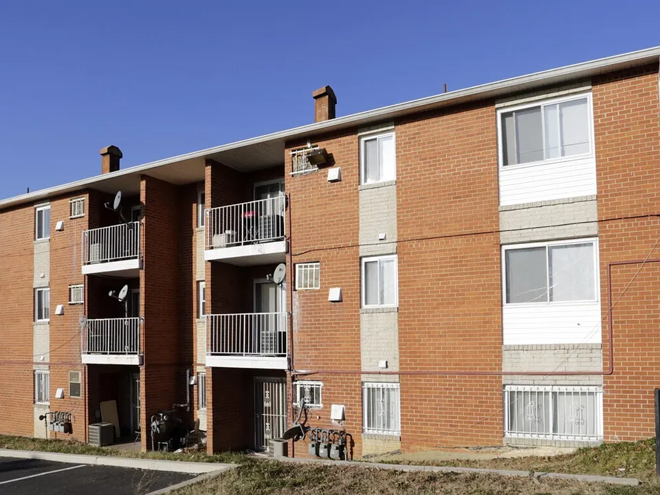 2505 12th Pl SE #302