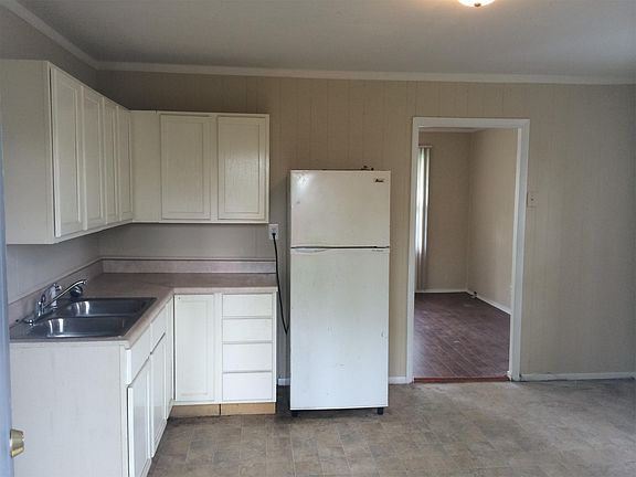4th image of 3532 Brewer Dr