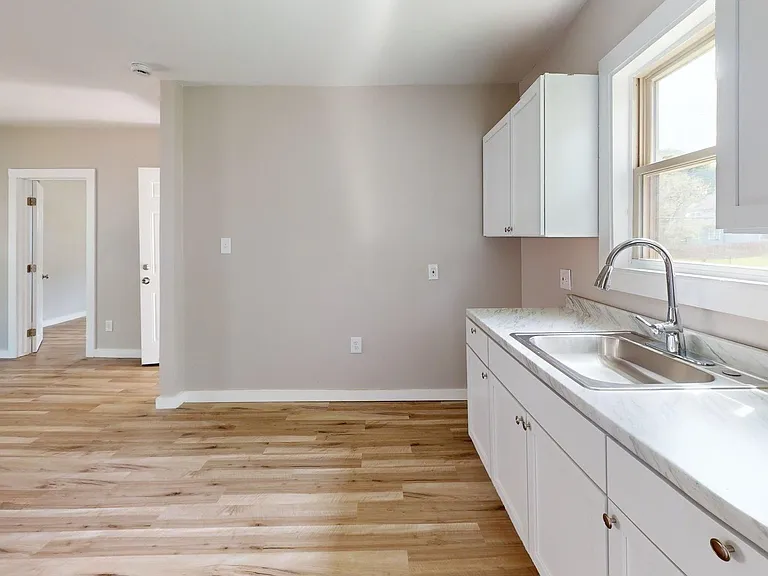 134 N Arlington St — Photo 1