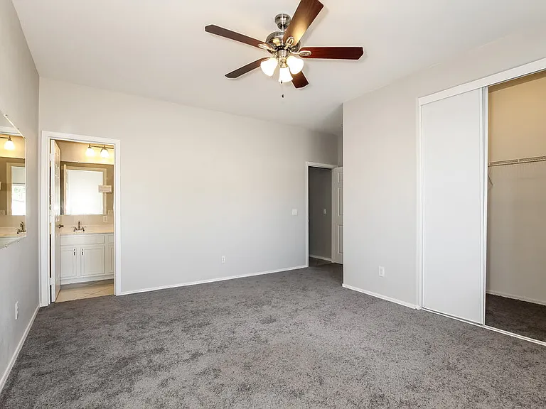 6622 W Riva Rd — Photo 7