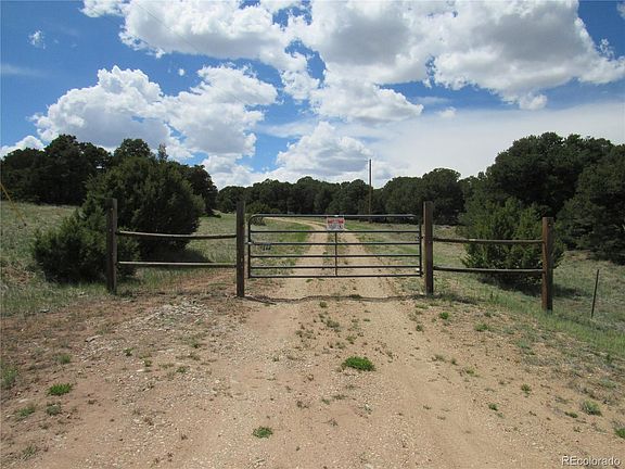 5th image of 4042 Comanche Drive LOT 17 and 18