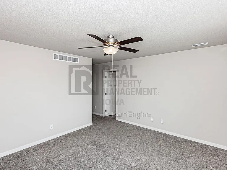 4319 NW 13th St — Photo 19