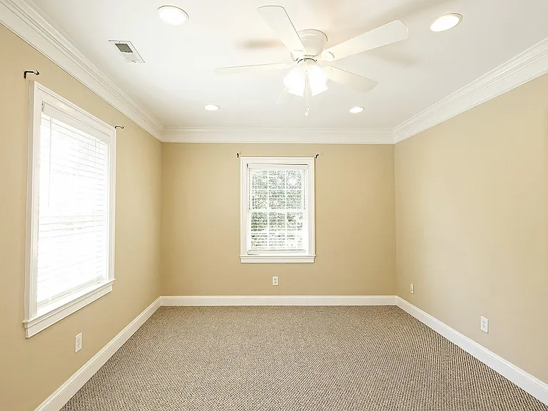 103 Linden St — Photo 14
