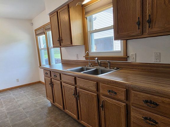 5th image of 232 Zelmar Dr