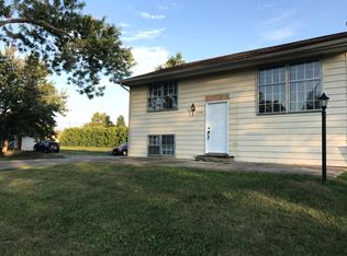 230 Dean Dr, Farmersville, OH 45325