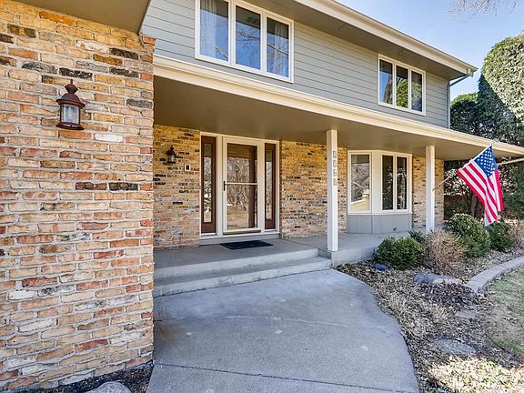 2nd image of 2765 Everest Ln N