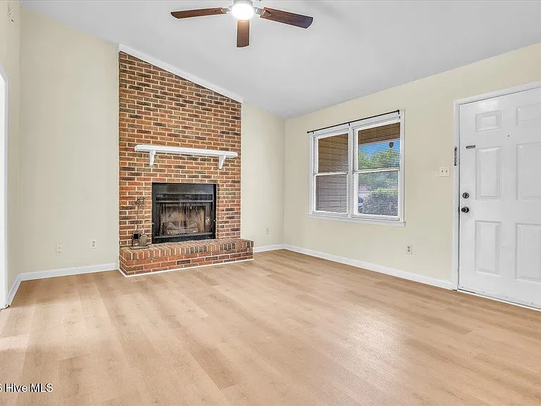 1019 Blue Leaf Pl — Photo 11