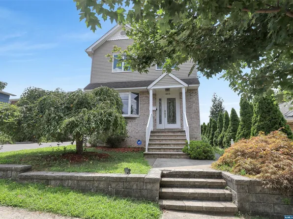 252 Fern Ave, Lyndhurst, NJ 07071