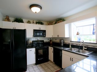 265 W Country Walk Dr, Round Lake Beach, IL 60073