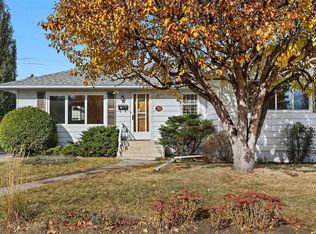 10 S Glamorgan Dr SW, Calgary, AB T3E4Z2