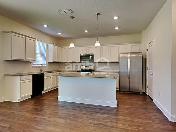 3rd image of 20267 Calla Lily Dr