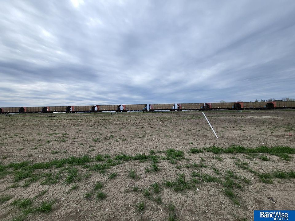 1st image of 531 Railroad St