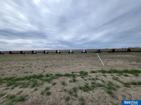 531 Railroad St, Hallam, NE 68368