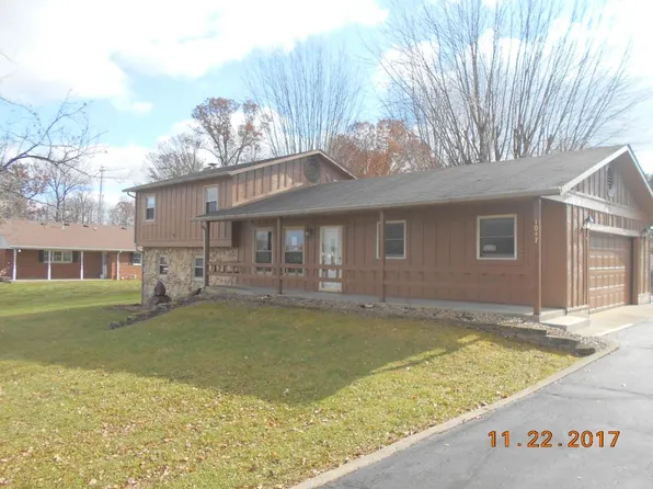 1047 Tekulve Rd, Batesville, IN 47006