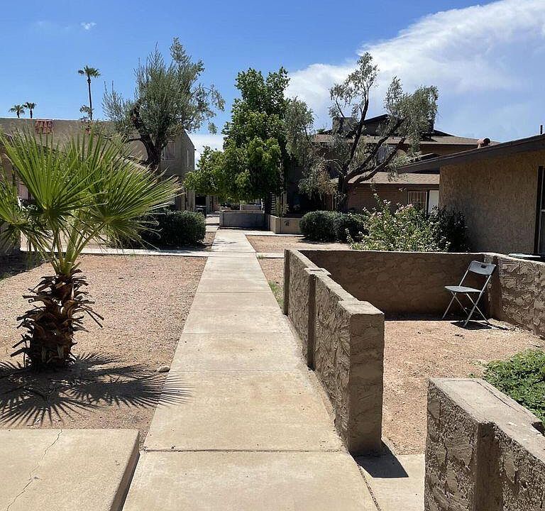 1st image of 4751 E BELLEVIEW Street