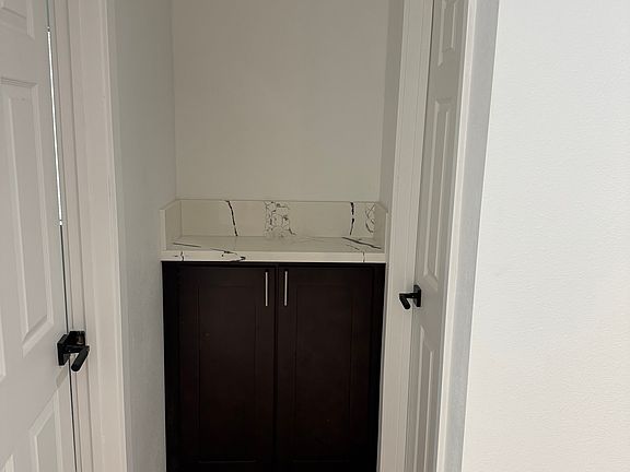 3rd image of 1487 Claremont Pl