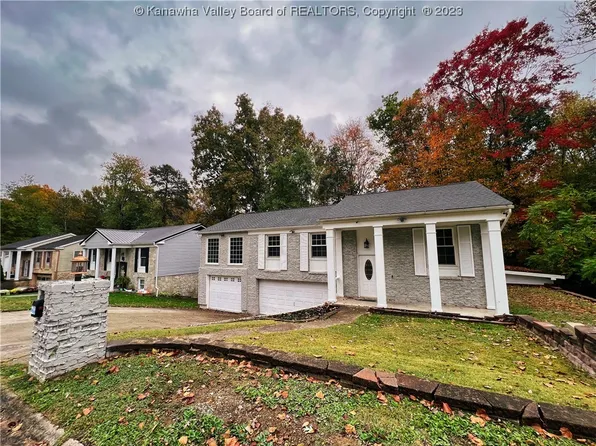 5430 Karen Cir, Cross Lanes, WV 25313