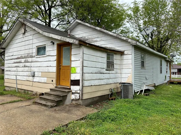 411 Jackson St, Sikeston, MO 63801