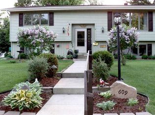 609 NW 5th Ave, Grand Rapids, MN 55744