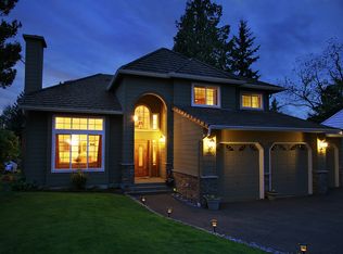 9907 39th Ave SW, Seattle, WA 98136