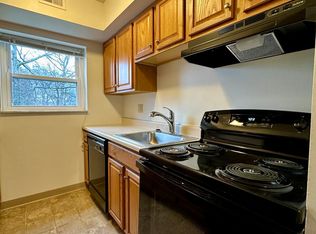 360 Maryland Ave HOUSE 201, Oakmont, PA 15139