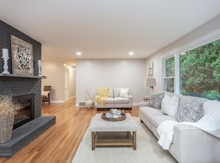 128 Slocum Rd, Dartmouth, MA 02747