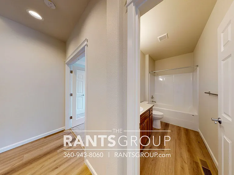 5212 Marian Dr NE — Photo 22