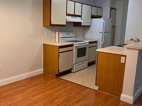 4th image of 642 Dory Ln Unit 104