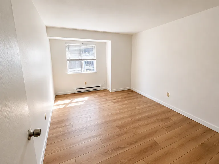 1605 Maple Ln #B — Photo 5